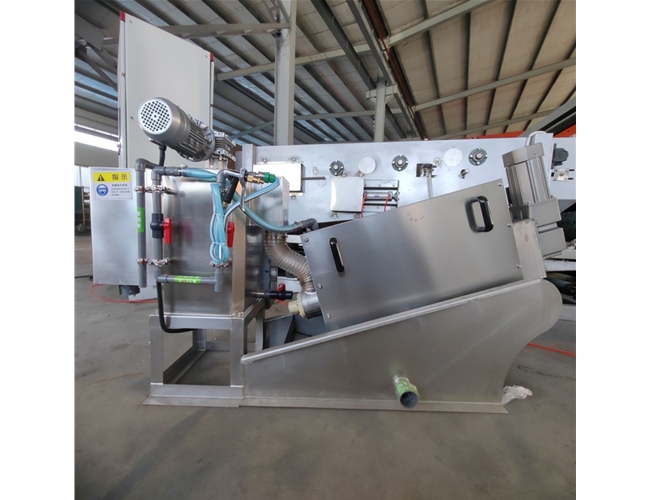 疊螺式污泥脫水機(jī)完工發(fā)貨！