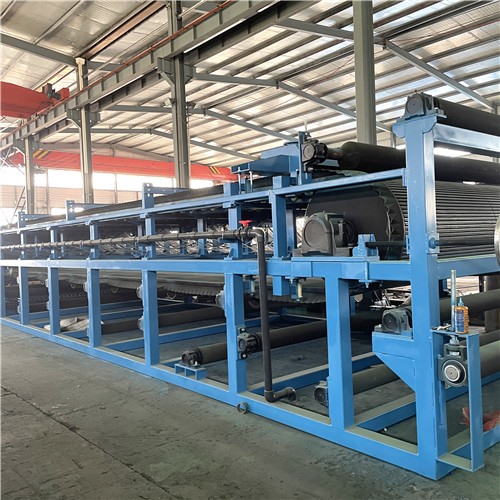 銀川客戶訂購(gòu)4臺(tái)橡膠帶式真空過濾機(jī)