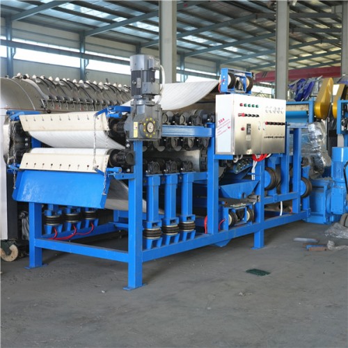 1臺帶式壓榨機完工發(fā)貨