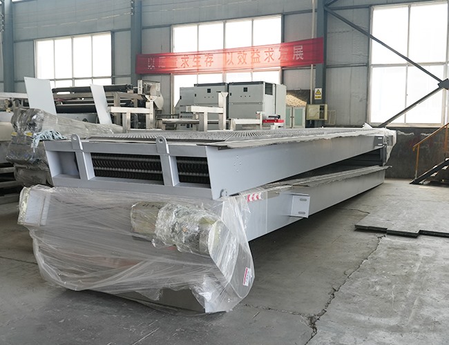 2臺機(jī)械格柵除污機(jī)發(fā)貨