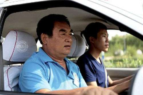 西安汽車陪練,輕松上路汽車陪練,陪練,陪駕,西安輕松上路汽車陪練公司